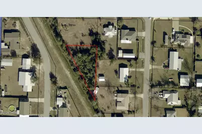 407 W 12th Street, Lynn Haven, FL 32444 - Photo 2