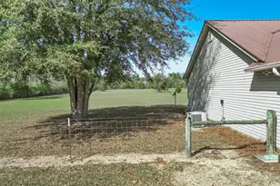 21260 NW Oak Tree Rd, Clarksville, FL 32430 - Photo 10