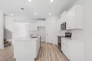 586 Hancock Wy, Panama City Beach, FL 32413 - Photo 8