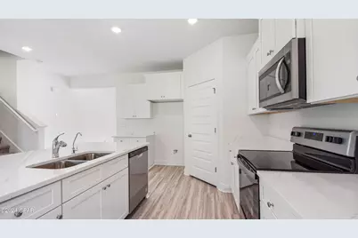 586 Hancock Way, Panama City Beach, FL 32413 - Photo 10