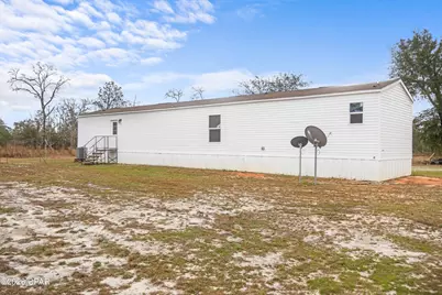 21835 NW Lake McKenzie Boulevard, Altha, FL 32421 - Photo 8