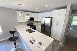 815 E 12th Ct, Panama City, FL 32401 - Photo 4