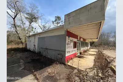 2124 Porter Avenue, Grand Ridge, FL 32442 - Photo 10