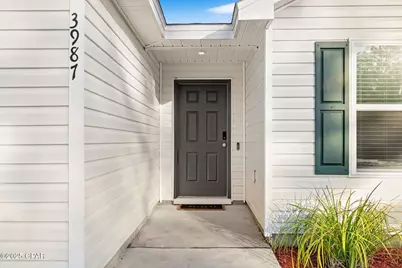 3987 Oxford Avenue, Chipley, FL 32428 - Photo 1