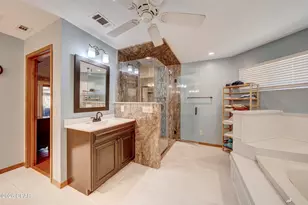 2910 Kings Harbour Rd, Panama City, FL 32405 - Photo 28