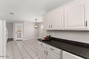 9110 Sunshine Dr, Youngstown, FL 32466 - Photo 10