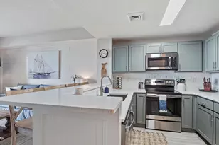 15928 Front Beach Rd, Panama City Beach, FL 32413 - Photo 14