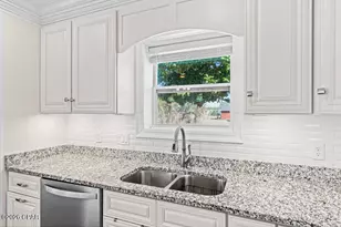 1501 Vermont Ave, Lynn Haven, FL 32444 - Photo 16