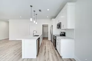 21604 Dolphin Ave, Panama City Beach, FL 32413 - Photo 20