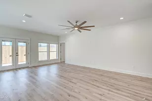 21604 Dolphin Ave, Panama City Beach, FL 32413 - Photo 14