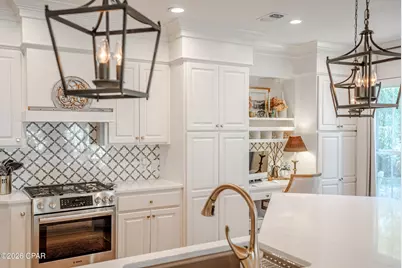 4654 Delwood Park Boulevard, Panama City, FL 32408 - Photo 10