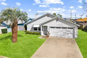 714 J J Dr, Panama City, FL 32404 - Photo 1