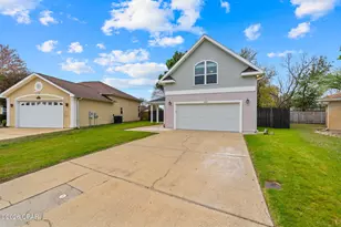 203 Jase Ln, Panama City Beach, FL 32408 - Photo 4