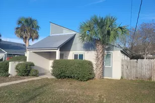 1727 Illinois Ave, Panama City Beach, FL 32408 - Photo 1