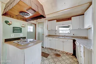 2141 W 29th Ct, Panama City, FL 32405 - Photo 6