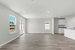 4029 Zinnia Dr, Chipley, FL 32428 - Photo 6