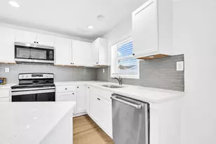 114 S Vestavia St, Panama City Beach, FL 32413 - Photo 6