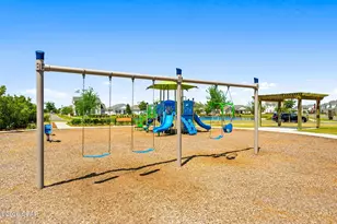 2303 Daisy Ct, Panama City, FL 32405 - Photo 8