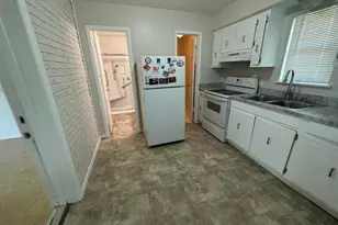 102 Hershel Ct, Panama City, FL 32404 - Photo 2