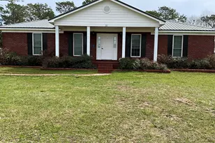 22 10 Lake Dr, Defuniak Springs, FL 32433 - Photo 2