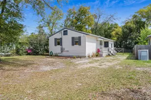 808 1/2 Mulberry Ave, Panama City, FL 32401 - Photo 2