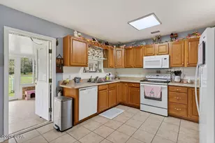 5377 O B Knight Dr, Graceville, FL 32440 - Photo 16