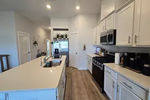 231 Boggy Crk Wy, Callaway, FL 32404 - Photo 2