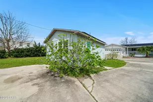 1135 N Bay Dr, Lynn Haven, FL 32444 - Photo 38