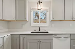 208 Poinsettia Dr, Panama City Beach, FL 32413 - Photo 12