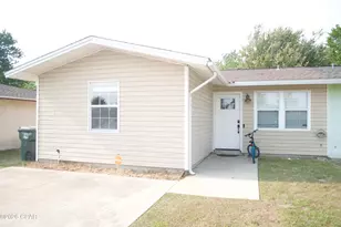 1022 Bradley Cir, Lynn Haven, FL 32444 - Photo 2