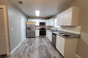 1022 Bradley Cir, Lynn Haven, FL 32444 - Photo 2