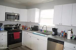 1022 Bradley Cir, Lynn Haven, FL 32444 - Photo 8