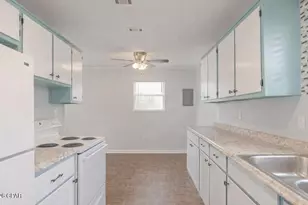 5225 Long John Dr, Panama City, FL 32408 - Photo 2