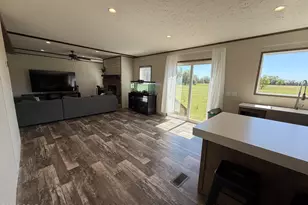 6435 Butler Rd, Grand Ridge, FL 32442 - Photo 14