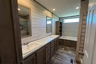 6435 Butler Rd, Grand Ridge, FL 32442 - Photo 10