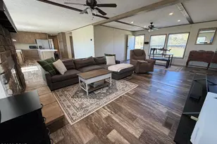 6435 Butler Rd, Grand Ridge, FL 32442 - Photo 8