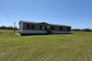 6435 Butler Rd, Grand Ridge, FL 32442 - Photo 1