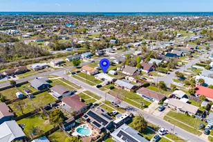 504 E Pine Forest Dr, Lynn Haven, FL 32444 - Photo 2