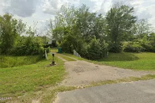 6775 U S Hwy 90, Grand Ridge, FL 32442 - Photo 1