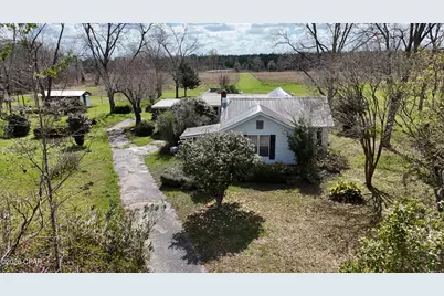 6775 U.S. Hwy 90, Grand Ridge, FL 32442 - Photo 46