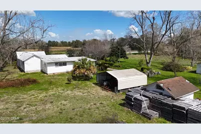 6775 U.S. Hwy 90, Grand Ridge, FL 32442 - Photo 38