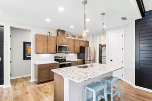 8827 Attitude Ave, Panama City Beach, FL 32413 - Photo 16