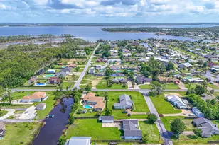 4339 Pine Tree Ln, Lynn Haven, FL 32444 - Photo 18
