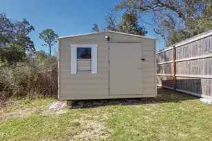 586 Hickory Bluff Dr, Panama City, FL 32409 - Photo 40