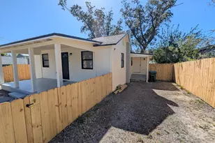213 Springfield Ave, Panama City, FL 32401 - Photo 2
