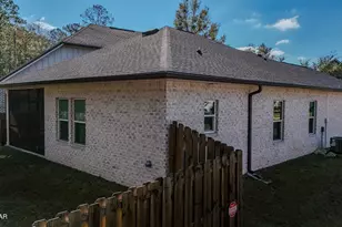 9 Laurel Oaks Dr, Freeport, FL 32439 - Photo 6