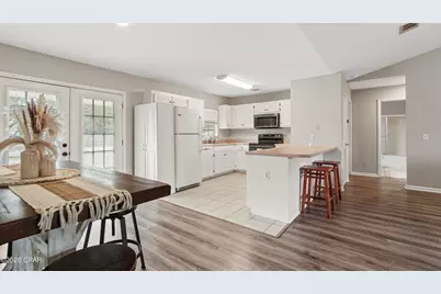 7912 Campflowers Road, Youngstown, FL 32466 - Photo 14