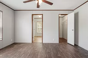 1884 Bayview Ln, Cottondale, FL 32431 - Photo 10