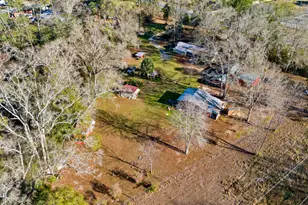 3957 Hwy 2, Graceville, FL 32440 - Photo 18