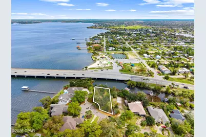 201 Harbour Pointe Drive, Lynn Haven, FL 32444 - Photo 14